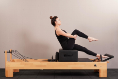 Başarılı bir Pilates eğitmeni olmak için hangi eğitimleri tamamlamalısınız?